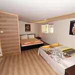 Swan7 Apartamento *